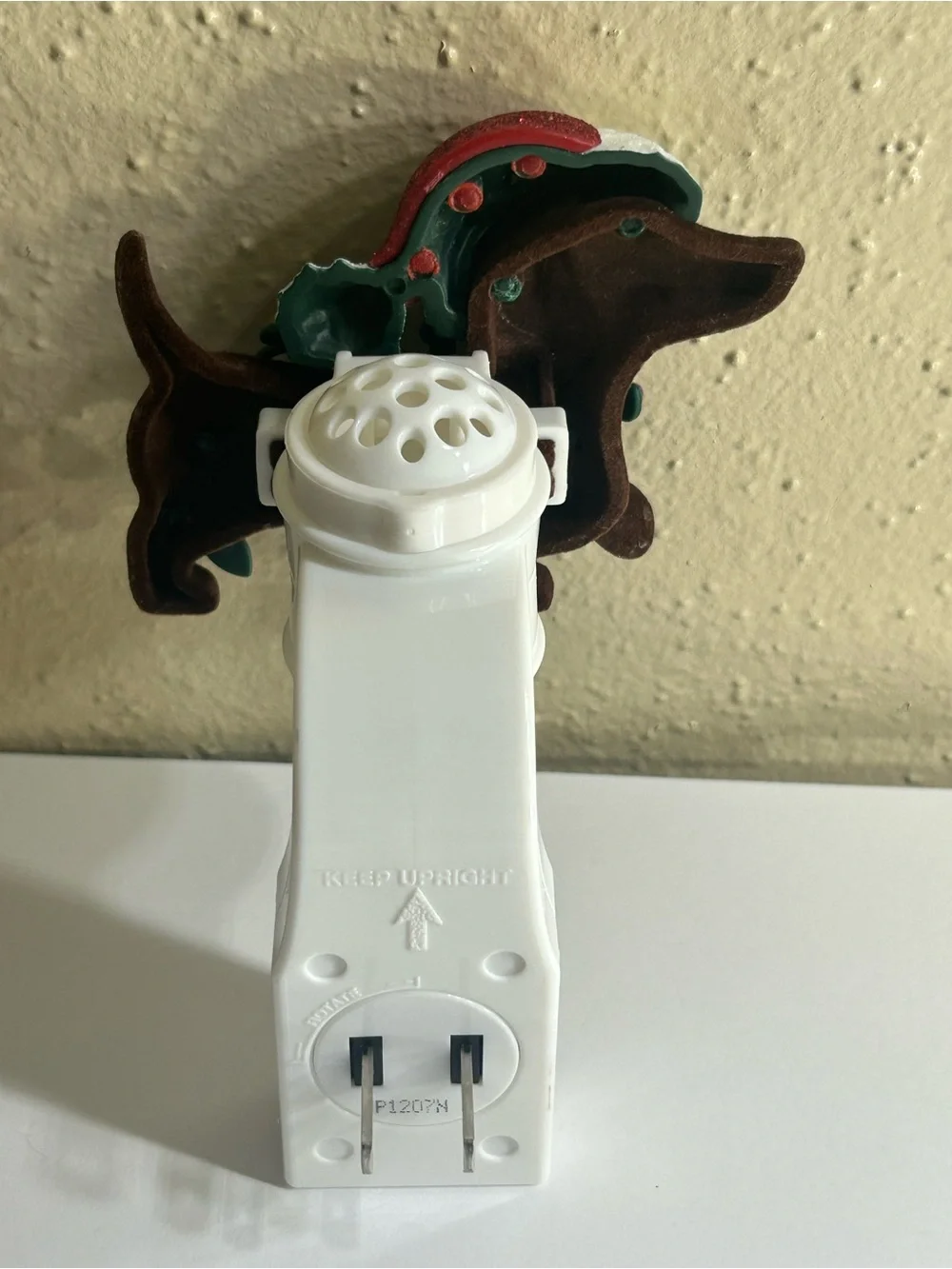 Wallflower White Plug-In Fragrance Holder - Picture 4 of 9